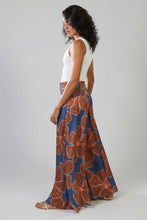 Load image into Gallery viewer, Traffic People Full Bloom Aurora Wide Leg Trousers Blue
