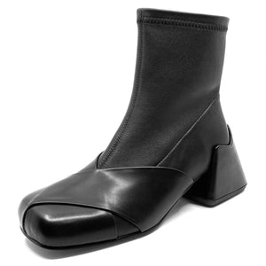 2 Baia Vista Erin Black Vitello/ Kid Stretch Napa Leather