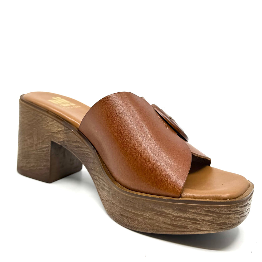 Nu by Neo Quirina Clog Heels Cuero Leather