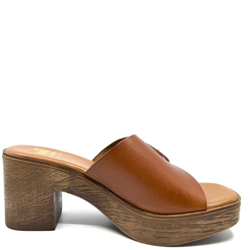 Nu by Neo Quirina Clog Heels Cuero Leather