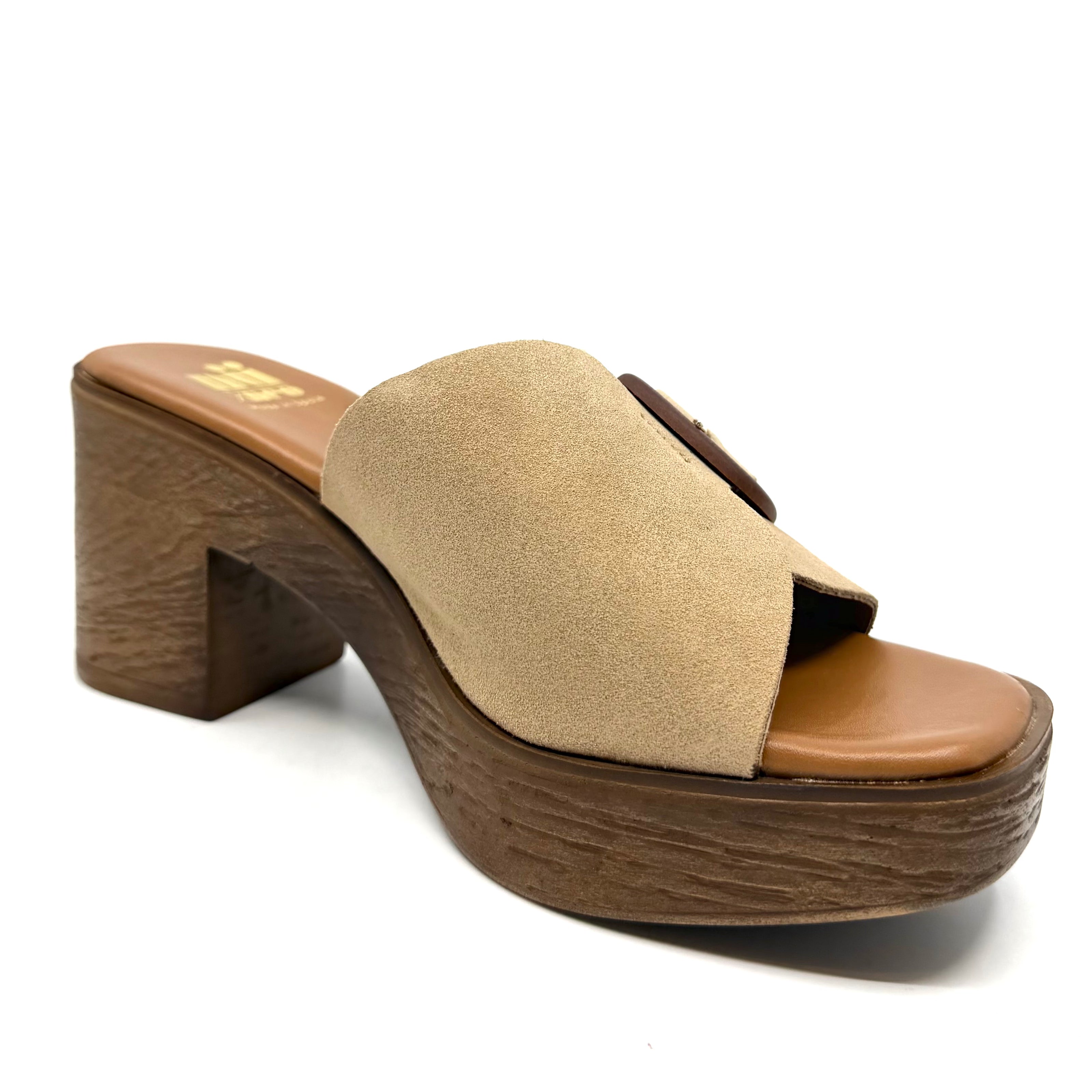 Nu by Neo Quirina Clog Heels Camello Suede Leather