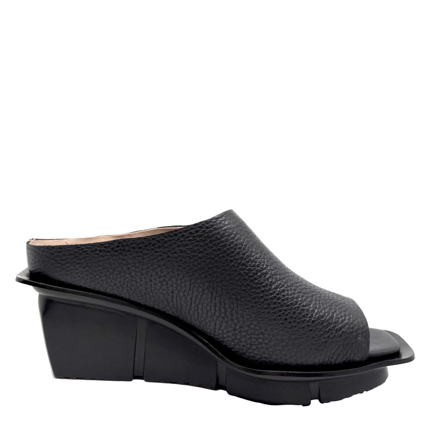 Nu by Neo Fiora Wedge Sandal Black Calf Leather