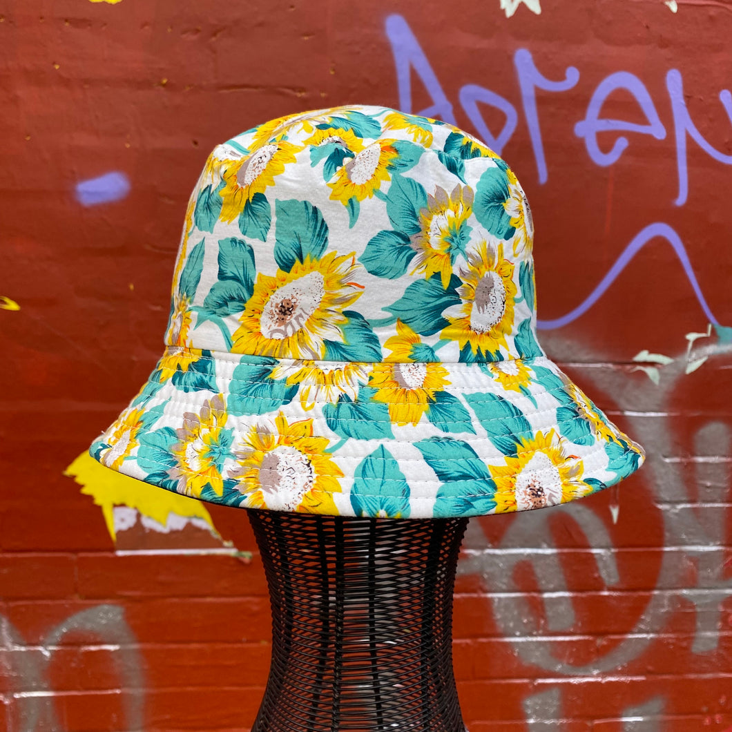 Etcetra Wearables Sunflower Hat White