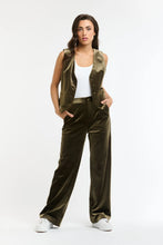 Load image into Gallery viewer, Italian Star Jets Velvet Vest Khaki
