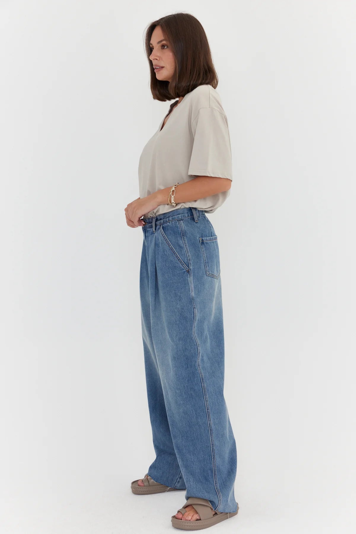 ALEXANDRA Alessia Wide Leg Jeans Mid Blue Denim