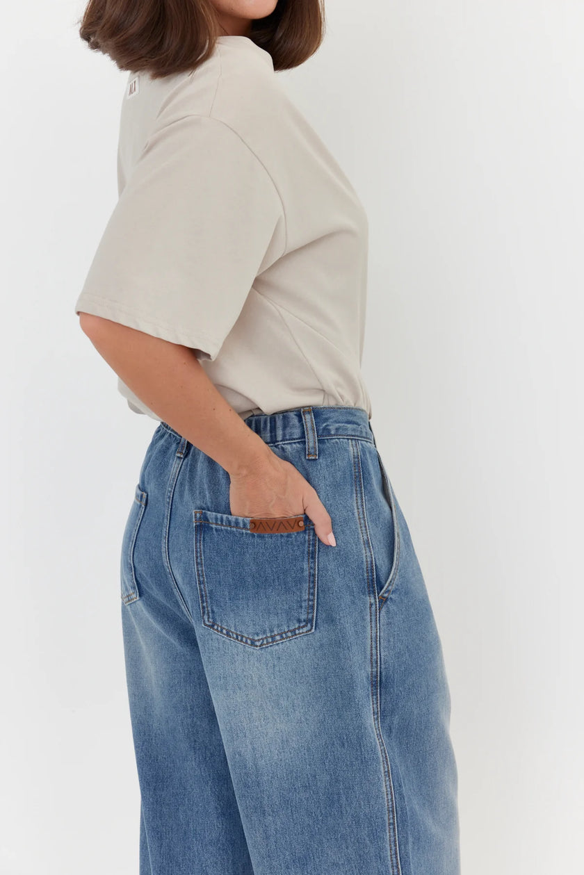 ALEXANDRA Alessia Wide Leg Jeans Mid Blue Denim