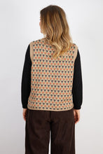 Load image into Gallery viewer, JJ Sisters KK55 Wool Acrylic Vest Taupe Flower

