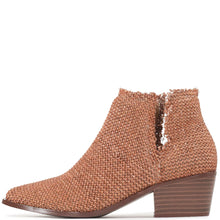 Load image into Gallery viewer, Los Cabos Kani Ankle Boots Caramel
