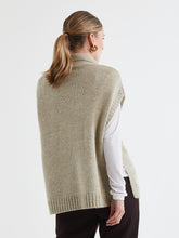 Load image into Gallery viewer, LD &amp; Co Lofty Tunic Oat
