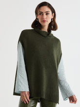 Load image into Gallery viewer, LD &amp; Co Lofty Tunic Olive
