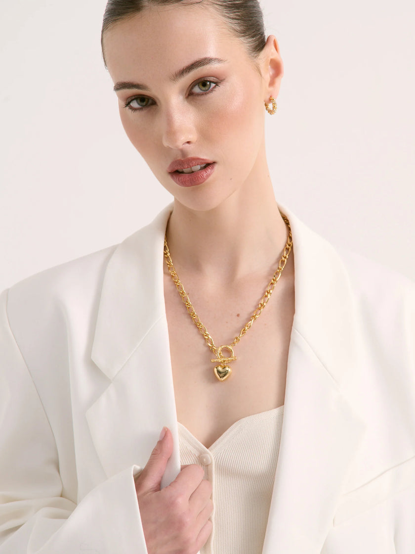 Lustre & Sage Divinity Heart 18K Gold Plated Necklace Gold