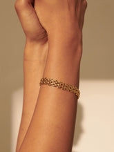 Load image into Gallery viewer, Lustre &amp; Sage Popcorn Chain 18K Gold Bracelet
