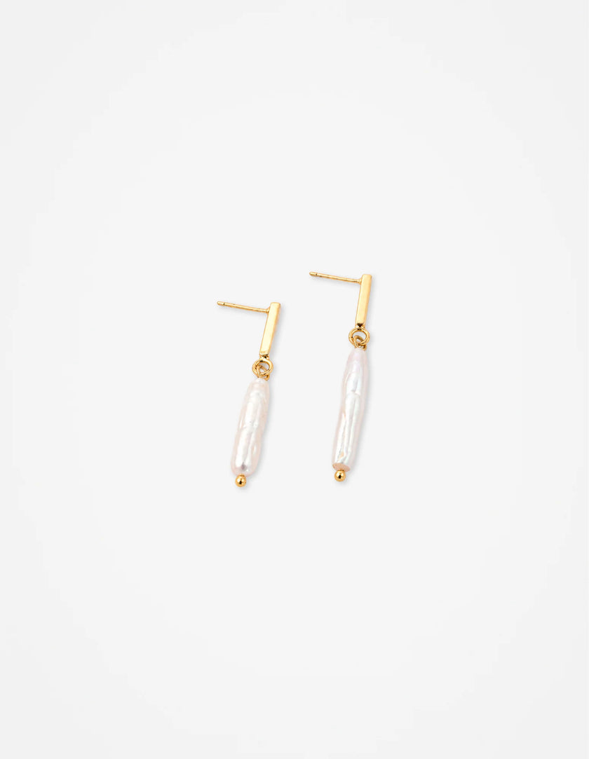 Lustre & Sage Saela Fresh Water Pearl Drop Earrings Gold