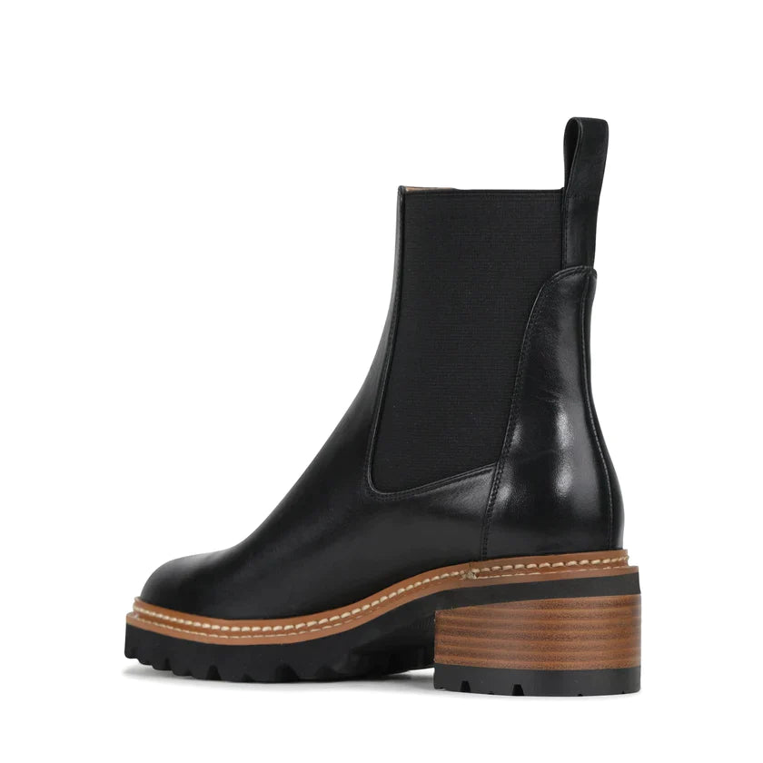 EOS Linear Chelsea Boots Black Leather