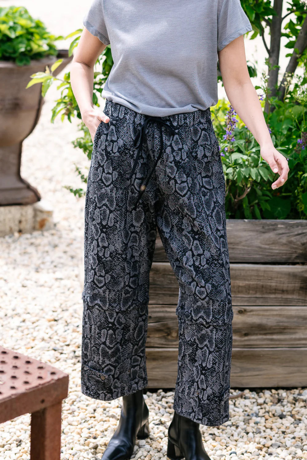 M. A. Dainty Trucker Pant Grey Snake