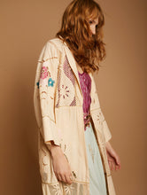 Load image into Gallery viewer, MEISÏE Embroidered Kaftan Dahlia
