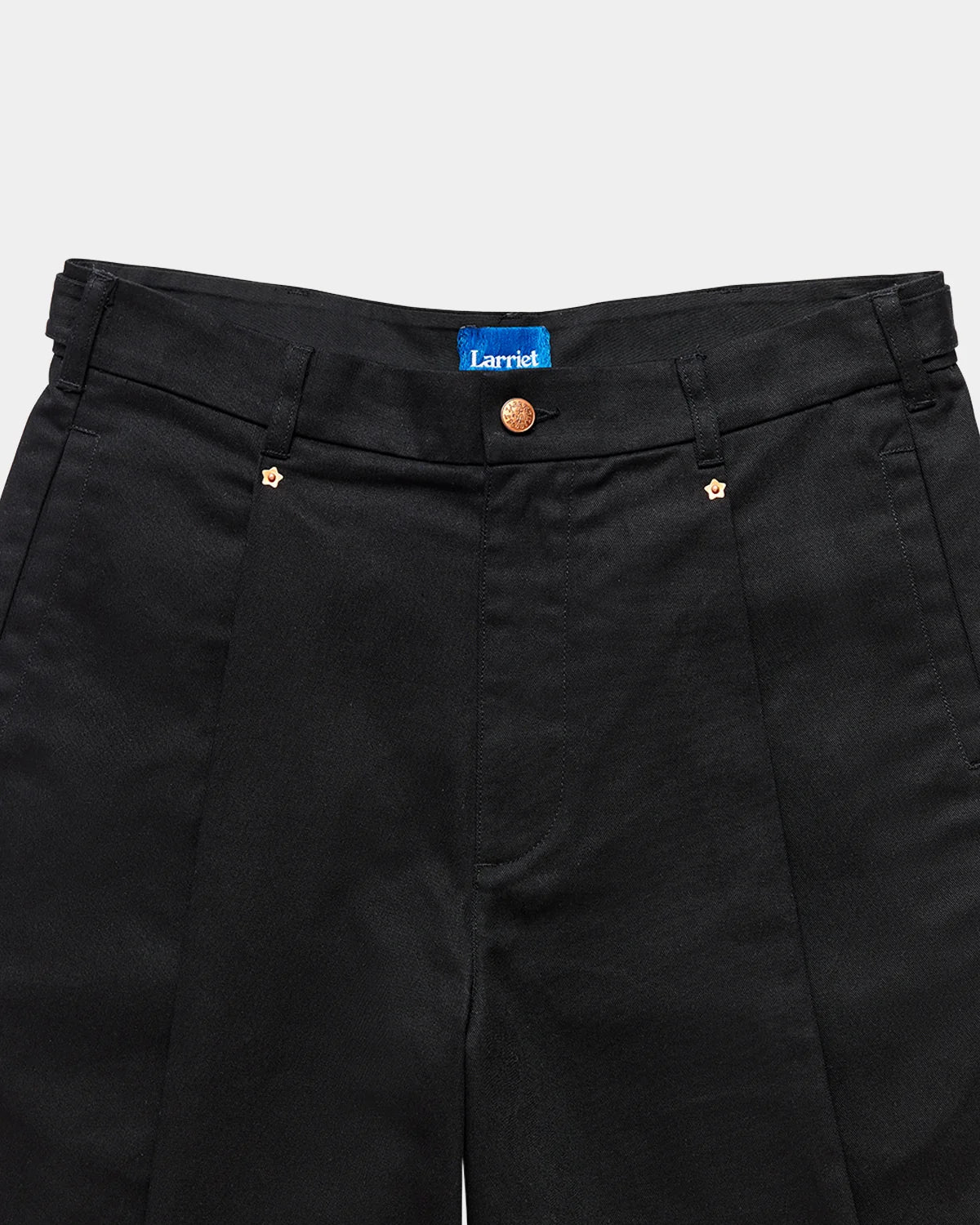 Larriet Lyu Short Black
