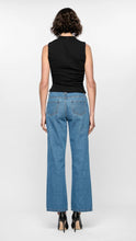 Load image into Gallery viewer, Staple The Label Maddox Top Black
