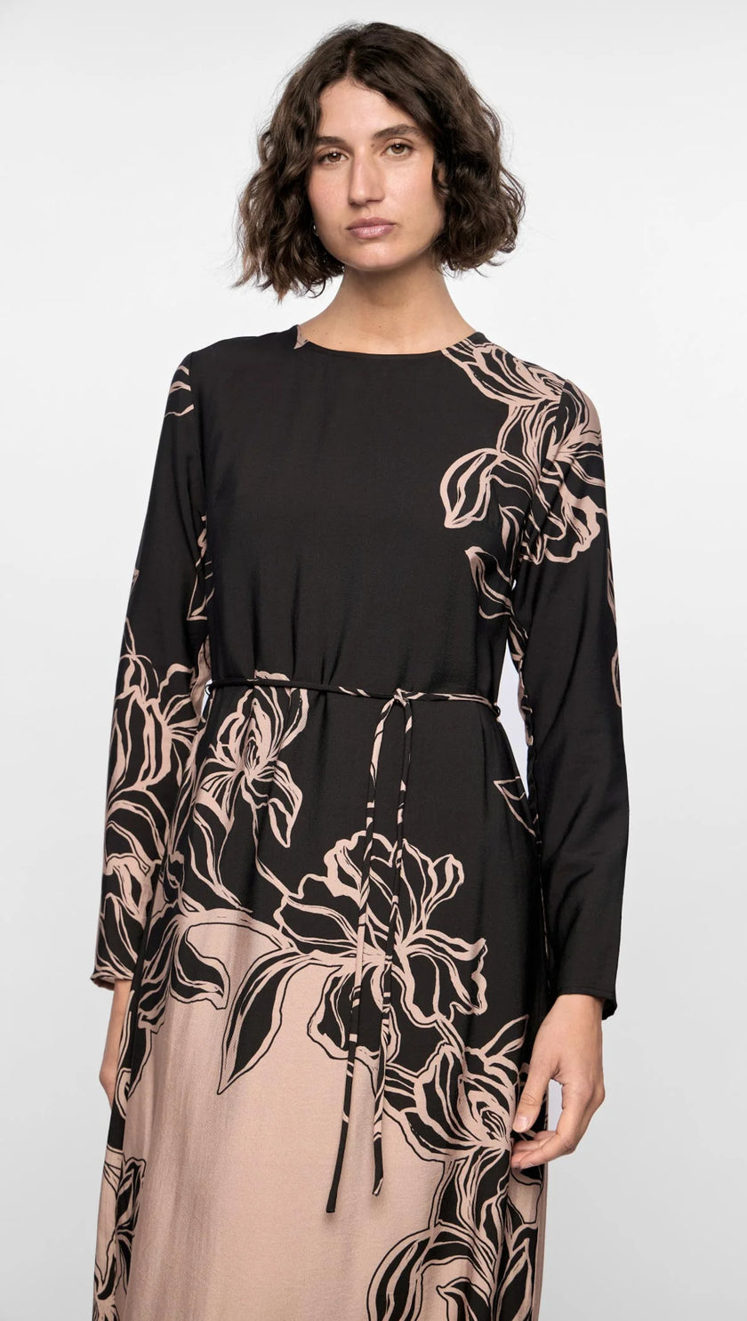 Staple The Label Mira Midi Dress Diagonal Floral