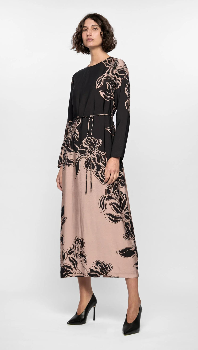 Staple The Label Mira Midi Dress Diagonal Floral