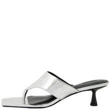 Load image into Gallery viewer, Mollini Torina Thong Heels Silver Crinkle Leather

