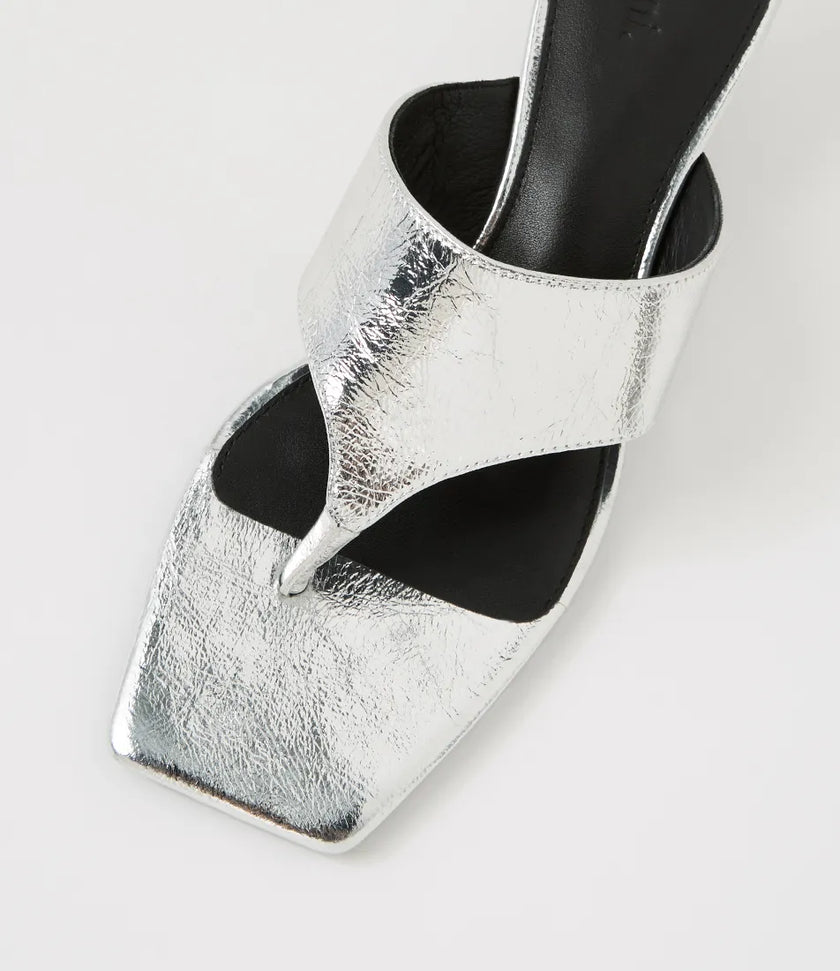 Mollini Torina Thong Heels Silver Crinkle Leather