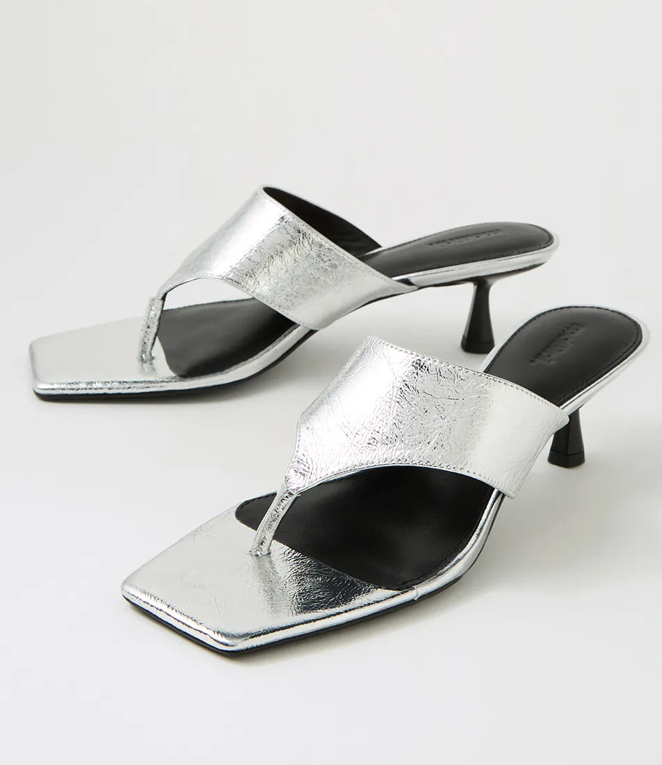 Mollini Torina Thong Heels Silver Crinkle Leather