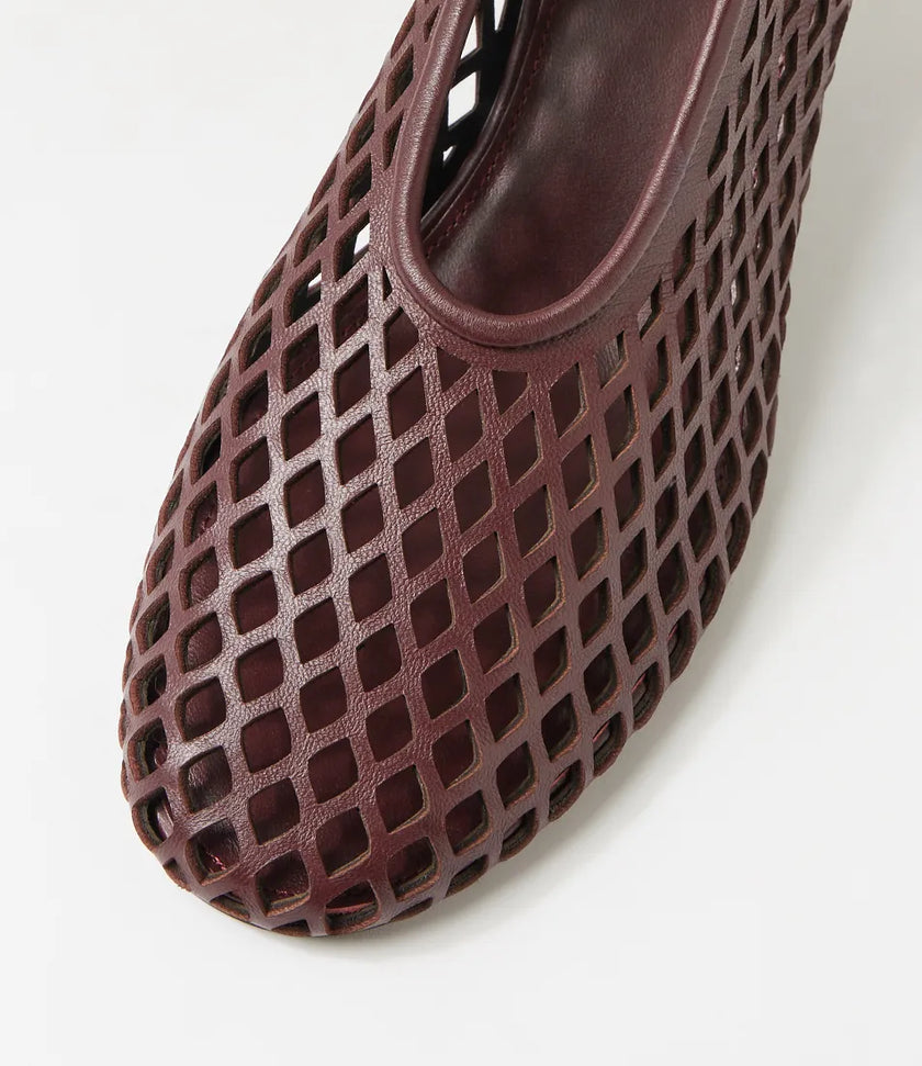 Mollini Atuned Burgundy Leather Slingback Heels