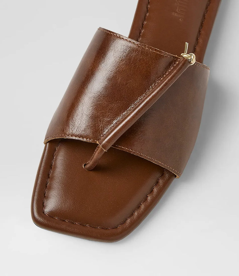 Mollini Misam Thong Sandals Tan Crinkle Leather