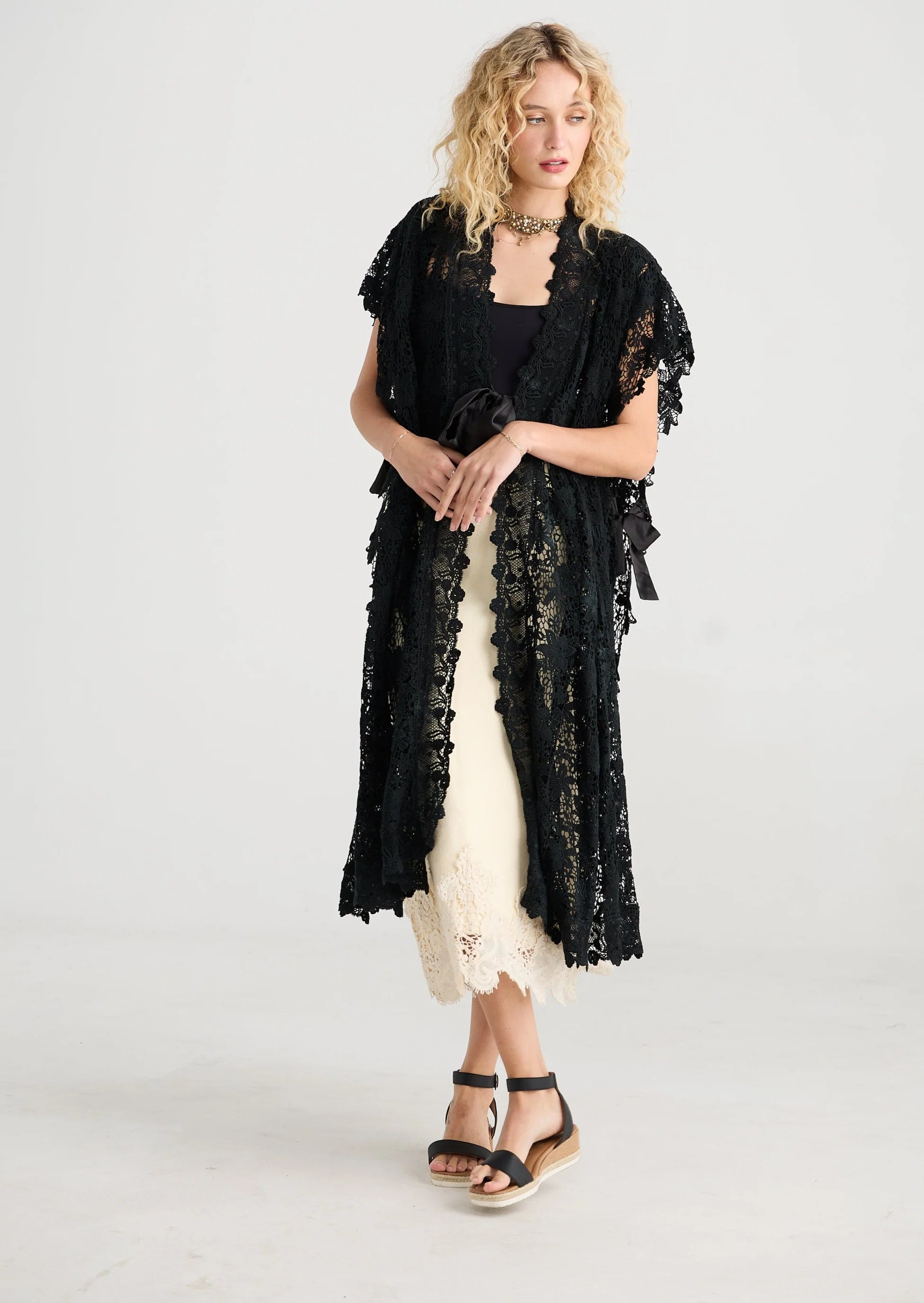 Miss Rose Sister Violet Empress Lace Coat Black