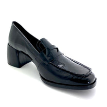 Load image into Gallery viewer, Mollini Premium Black Patent Leather
