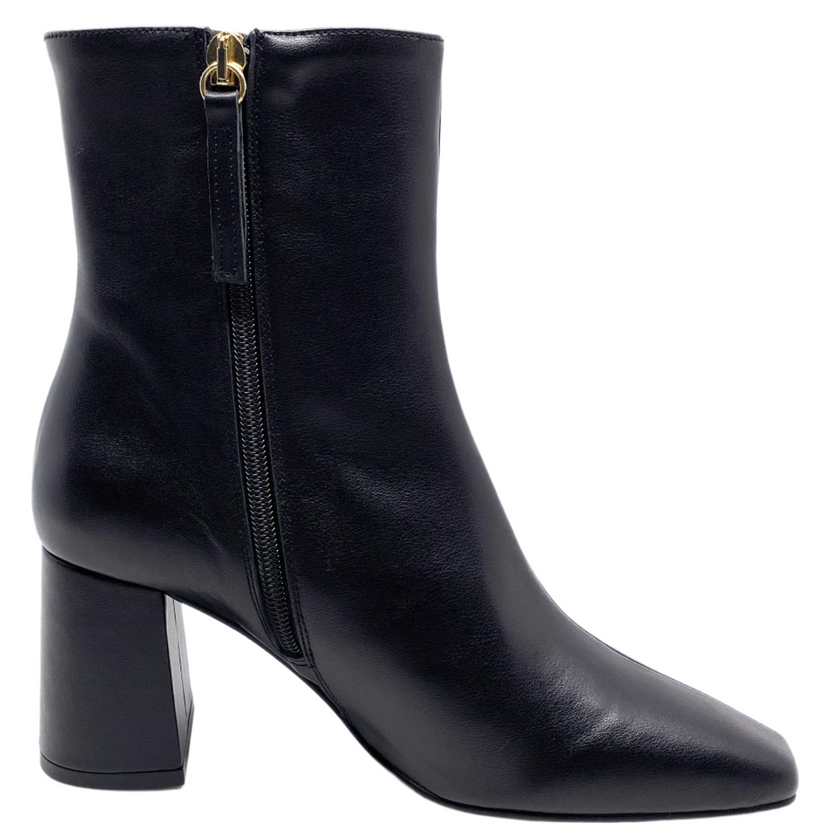 Neo Eva Napa Black Leather