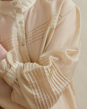 Load image into Gallery viewer, Analia Shay Long Sleeve Shirt Beige
