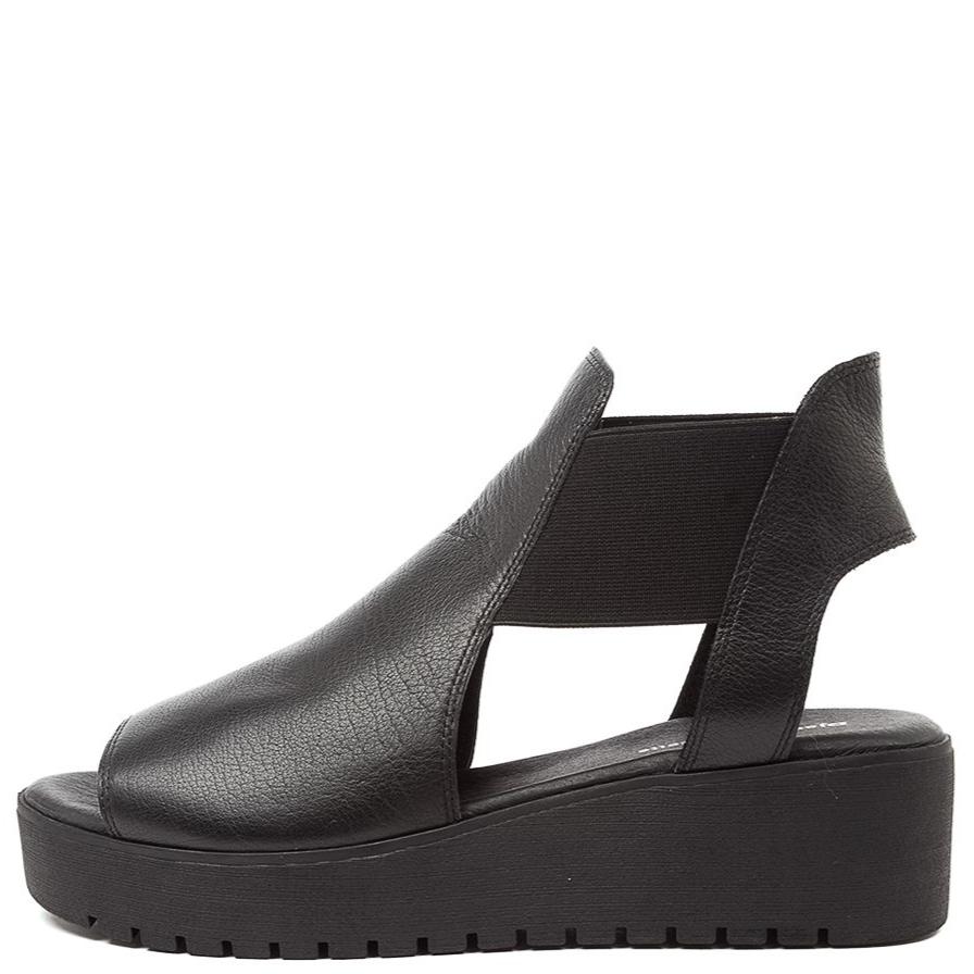 Django & Juliette Ozie Platform Sandals Black Leather Black Sole