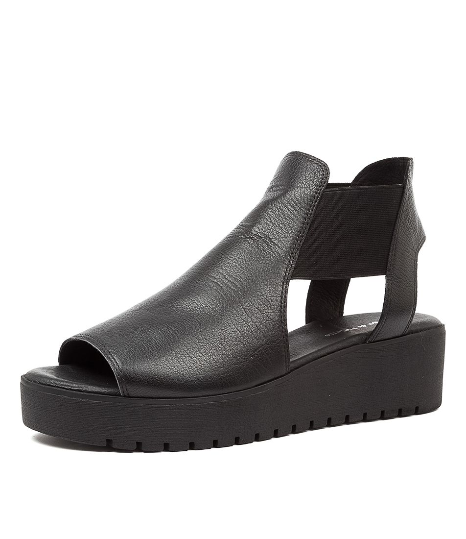 Django & Juliette Ozie Platform Sandals Black Leather Black Sole