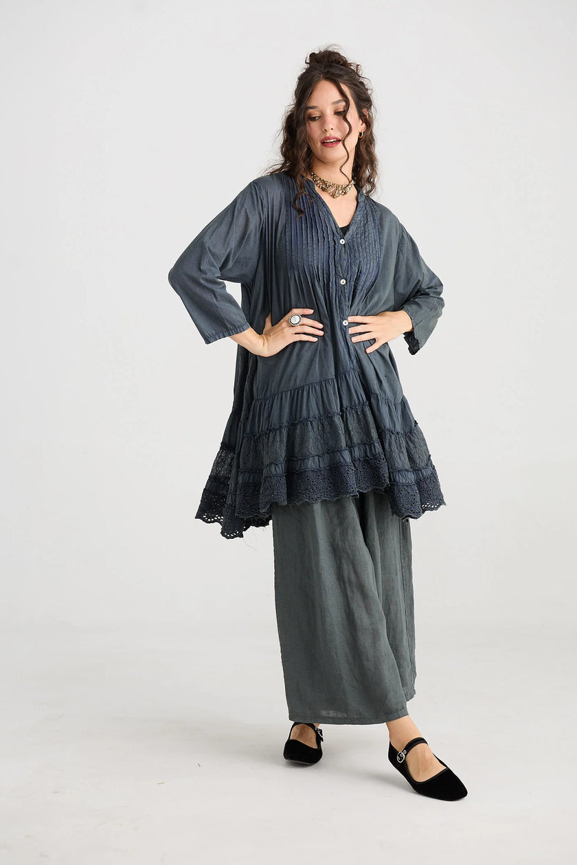 Miss Rose Sister Violet Persian Princess Top Ink