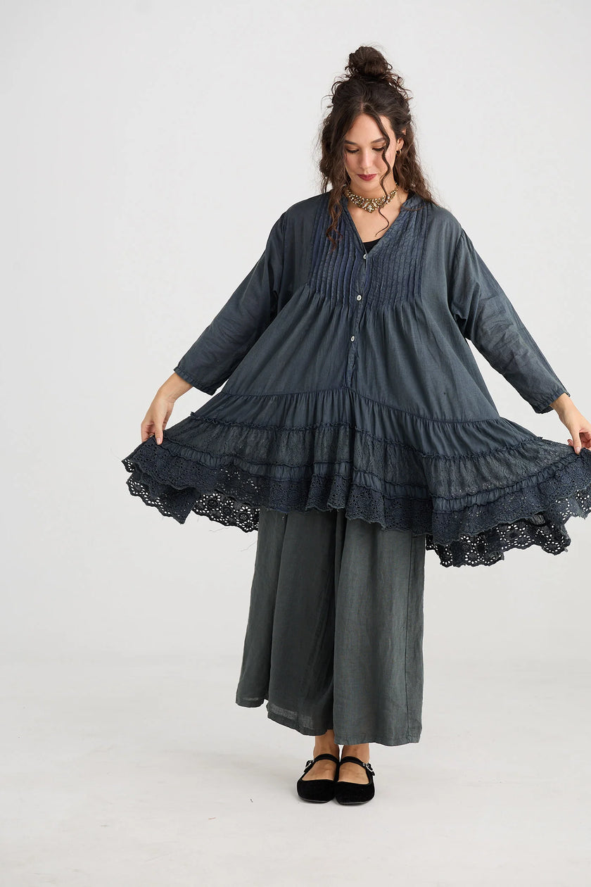 Miss Rose Sister Violet Persian Princess Top Ink