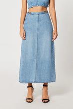 Load image into Gallery viewer, Rolla&#39;s Charlie Maxi Skirt Mid Vintage Blue Denim
