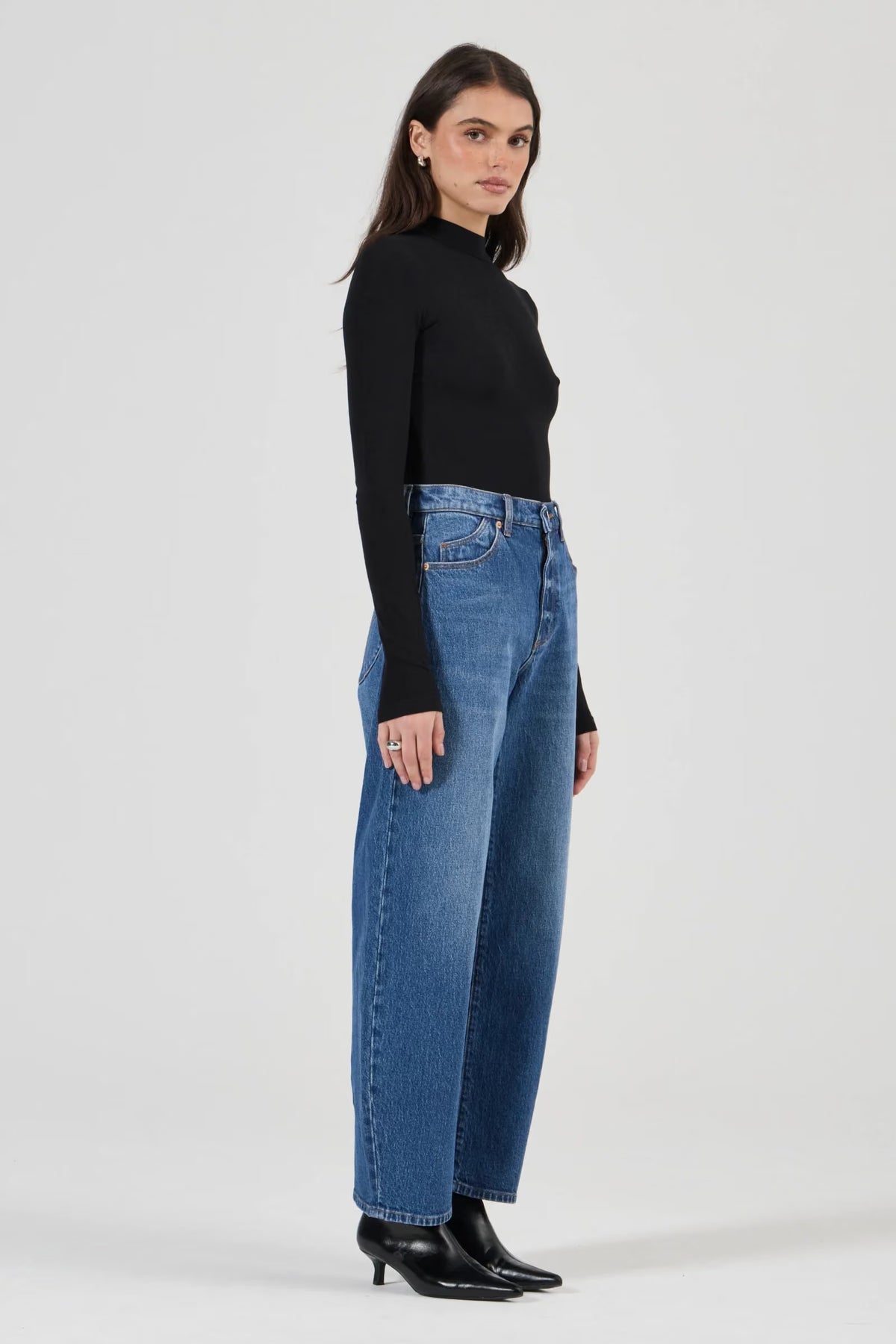 Rolla's Gigi Barrel Jeans Reign