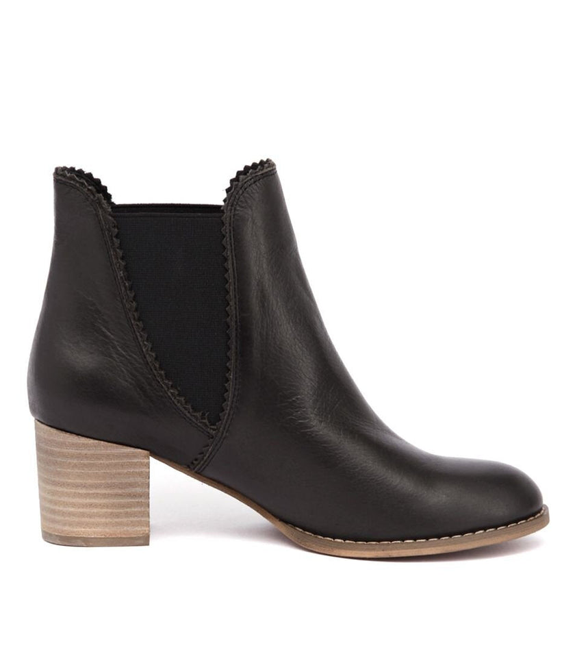 Django & Juliette Sadore Black Leather