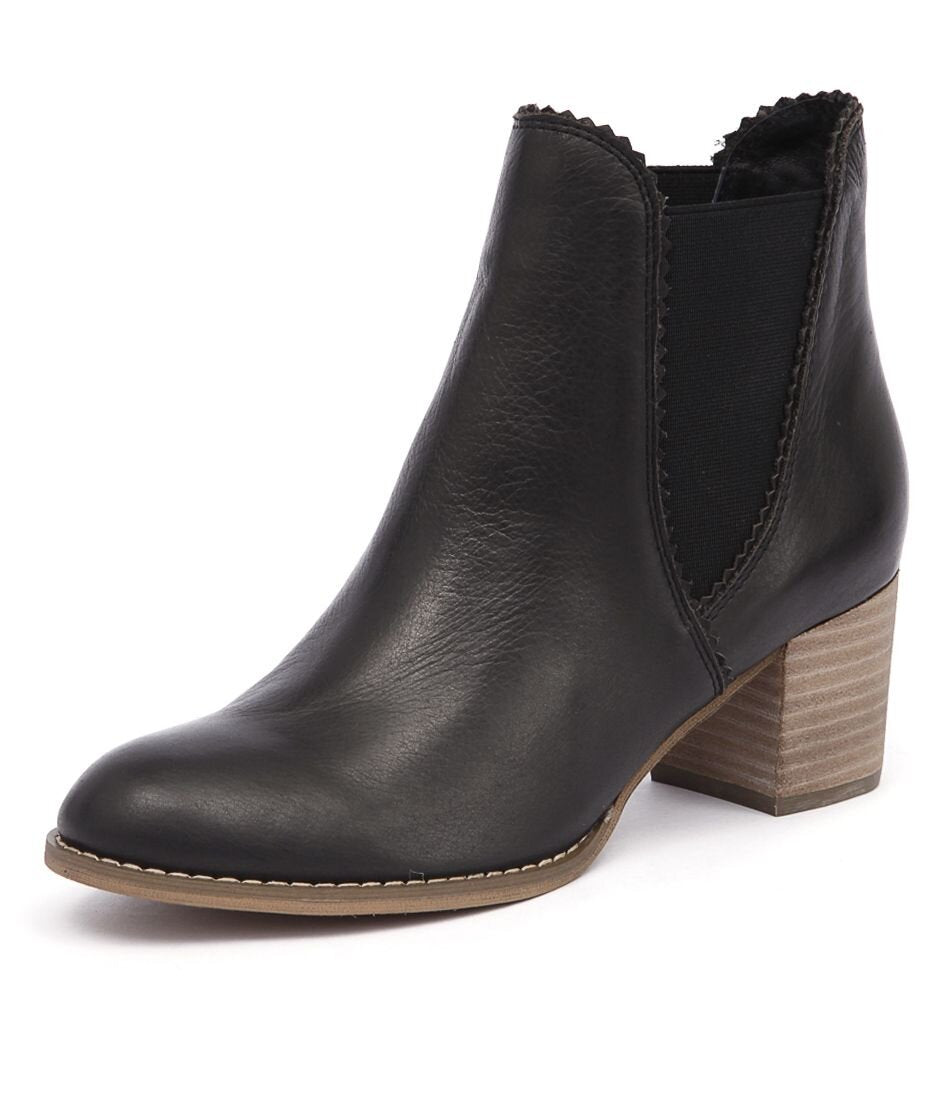 Django & Juliette Sadore Black Leather