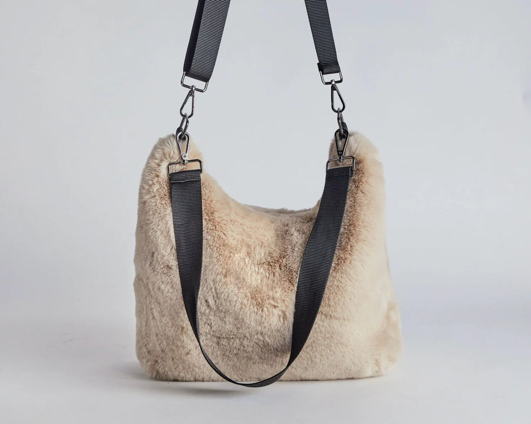 DEA The Label Faux Fur Slouch Bag Aspen
