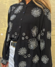 Load image into Gallery viewer, DEA JA08 Beaded Shirt Jacket Black
