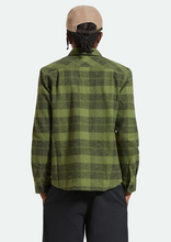 Load image into Gallery viewer, Brixton Bowery Heavyweight L/S Flannel Cypress Green/Black
