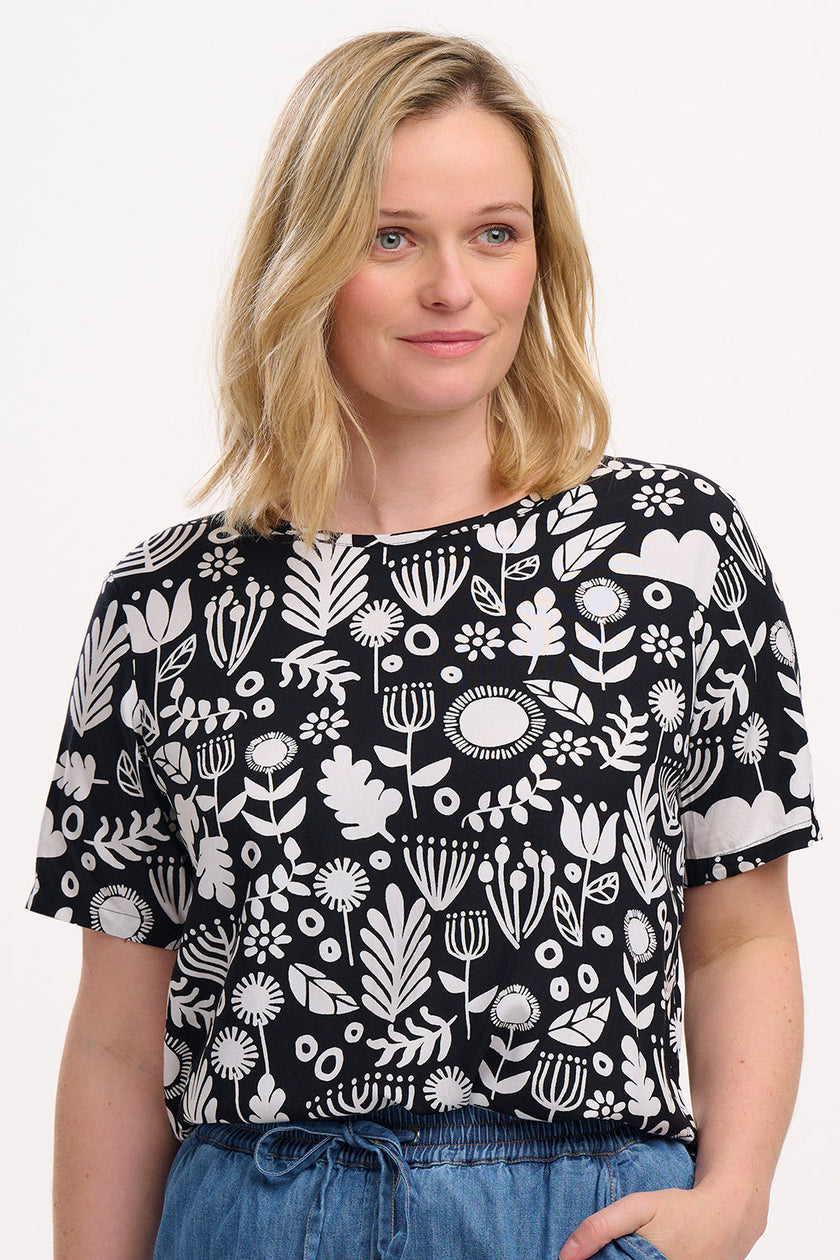 Sugarhill Brighton Christina Top Monochrome Folk Floral