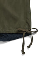 Load image into Gallery viewer, Taion Non-Down Military Reversible Short Black
