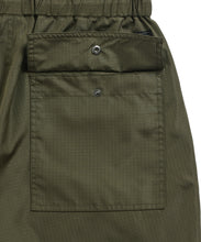 Load image into Gallery viewer, Taion Non-Down Military Reversible Short Black
