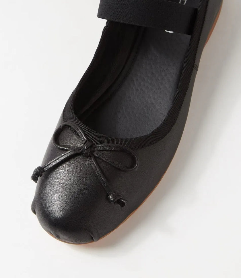 Top End Ailahs Black Leather