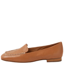 Load image into Gallery viewer, Top End Pansha Dark Tan/ Natural Leather Flats
