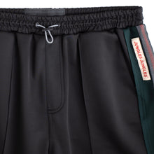 Load image into Gallery viewer, Jungles Jungles Weave Trim Pintuck Short
